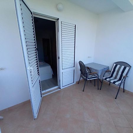 Apartmani Dijana Palit Екстериор снимка