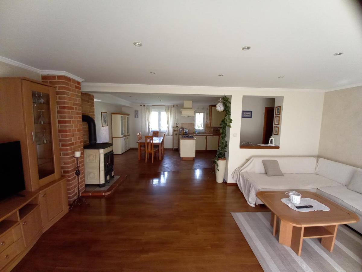 Apartmani Dijana Palit Екстериор снимка